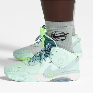 Nike Air Deldon Green Basketball Shoes